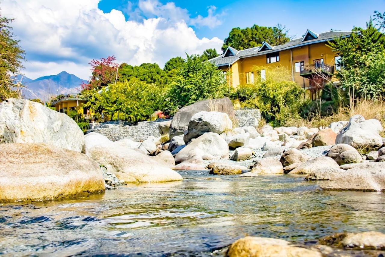 Prakriti Aalay - Riverside Mountain View Boutique Eco Resort Νταραμσάλα Εξωτερικό φωτογραφία