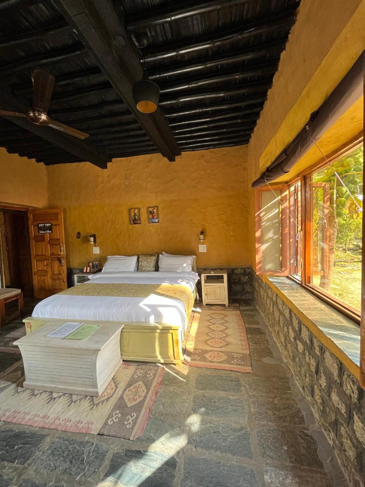 Prakriti Aalay - Riverside Mountain View Boutique Eco Resort Νταραμσάλα Εξωτερικό φωτογραφία
