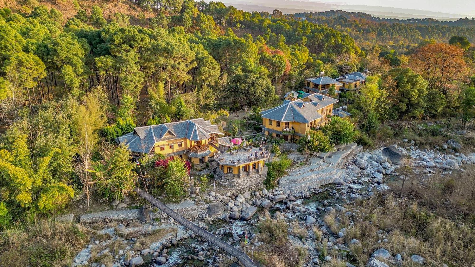 Prakriti Aalay - Riverside Mountain View Boutique Eco Resort Νταραμσάλα Εξωτερικό φωτογραφία